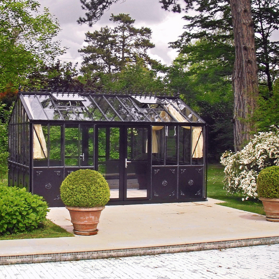 Janssens retro royal victorian greenhouse with boxwoods