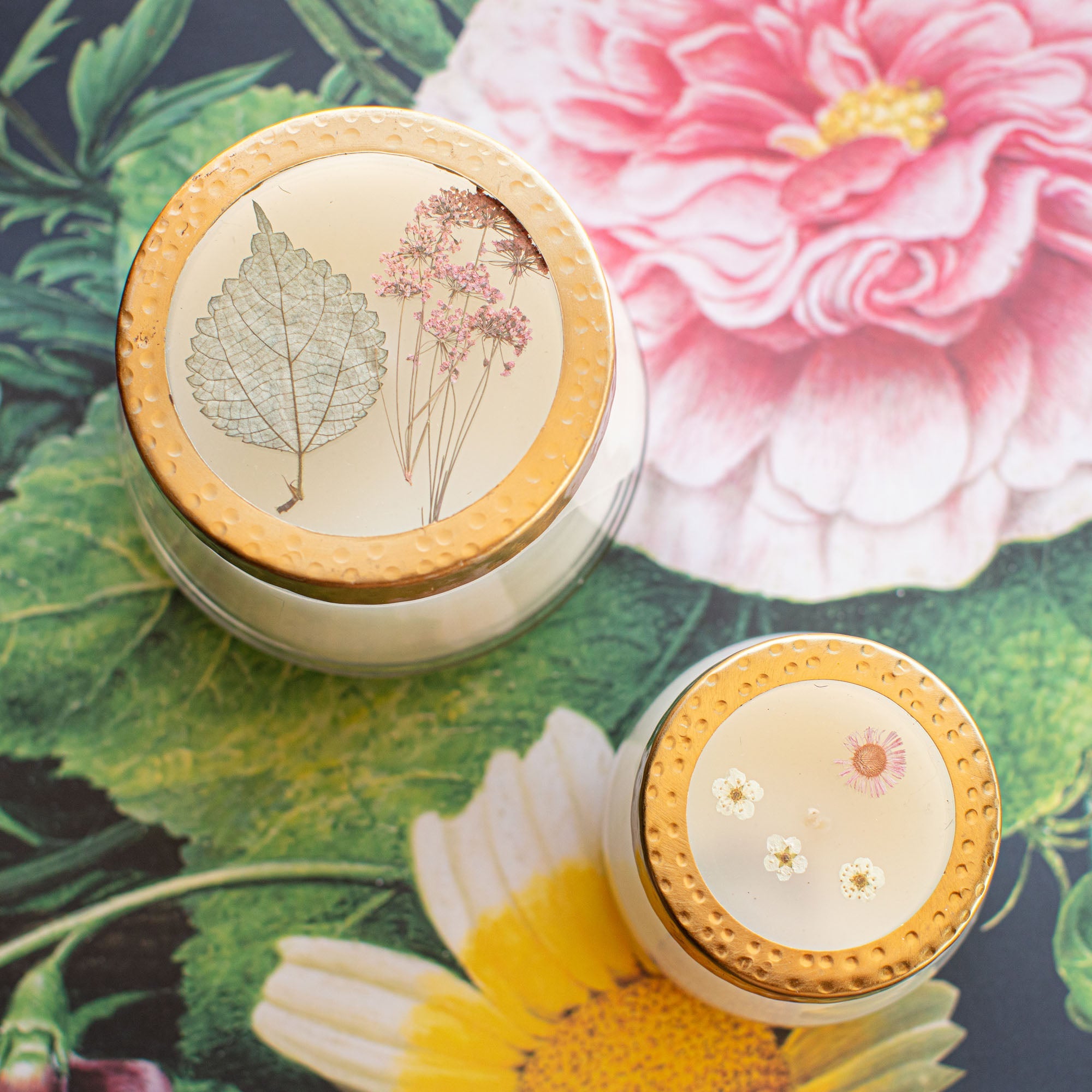 Apricot Rose Small Pressed Floral Candle - Thumbnail 5